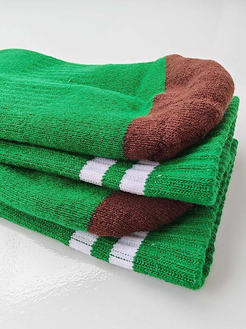 Buy Lor Crew Socks