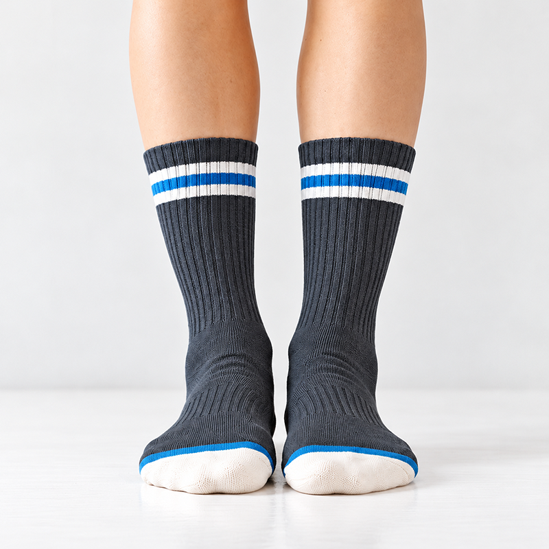 Siao Liao/ GG Crew Socks